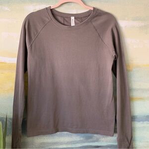 ATHLETA Speedlight Shine Taupe Shimmer Long Sleeve Top NWOT Sz M